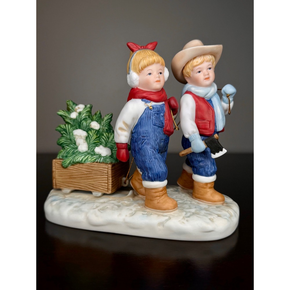 Home Interiors Denim Days Bringing Home the Tree Figurine 15354-01 Christmas '01